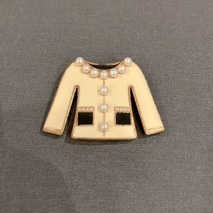 CHANEL - like - Pin Brooch